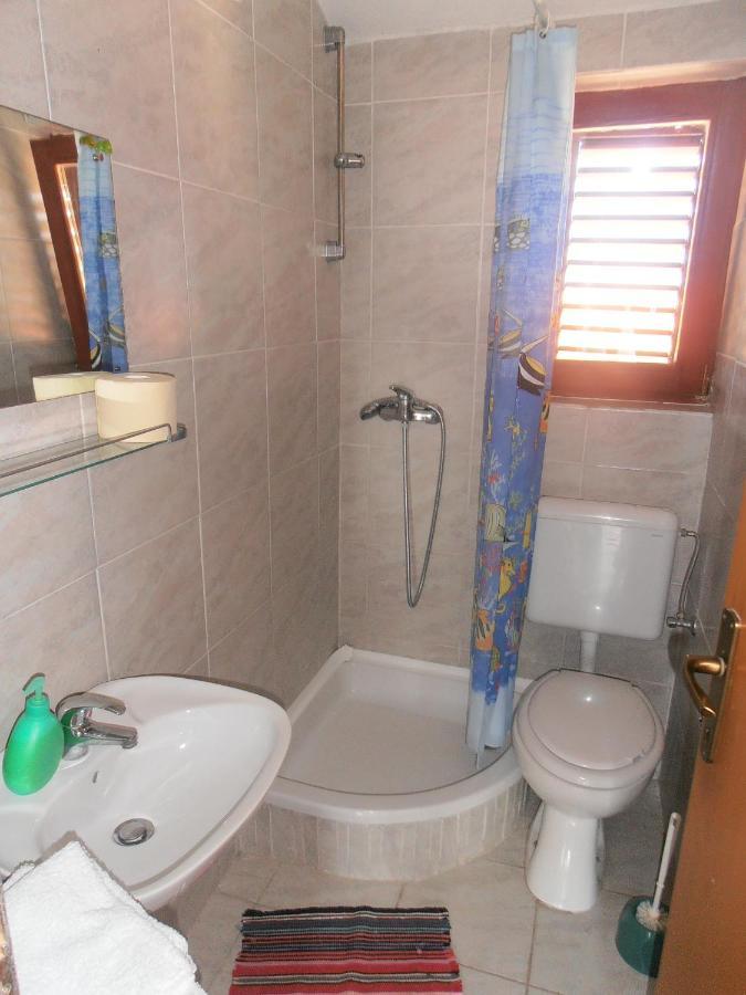 Vala Božava Exterior foto