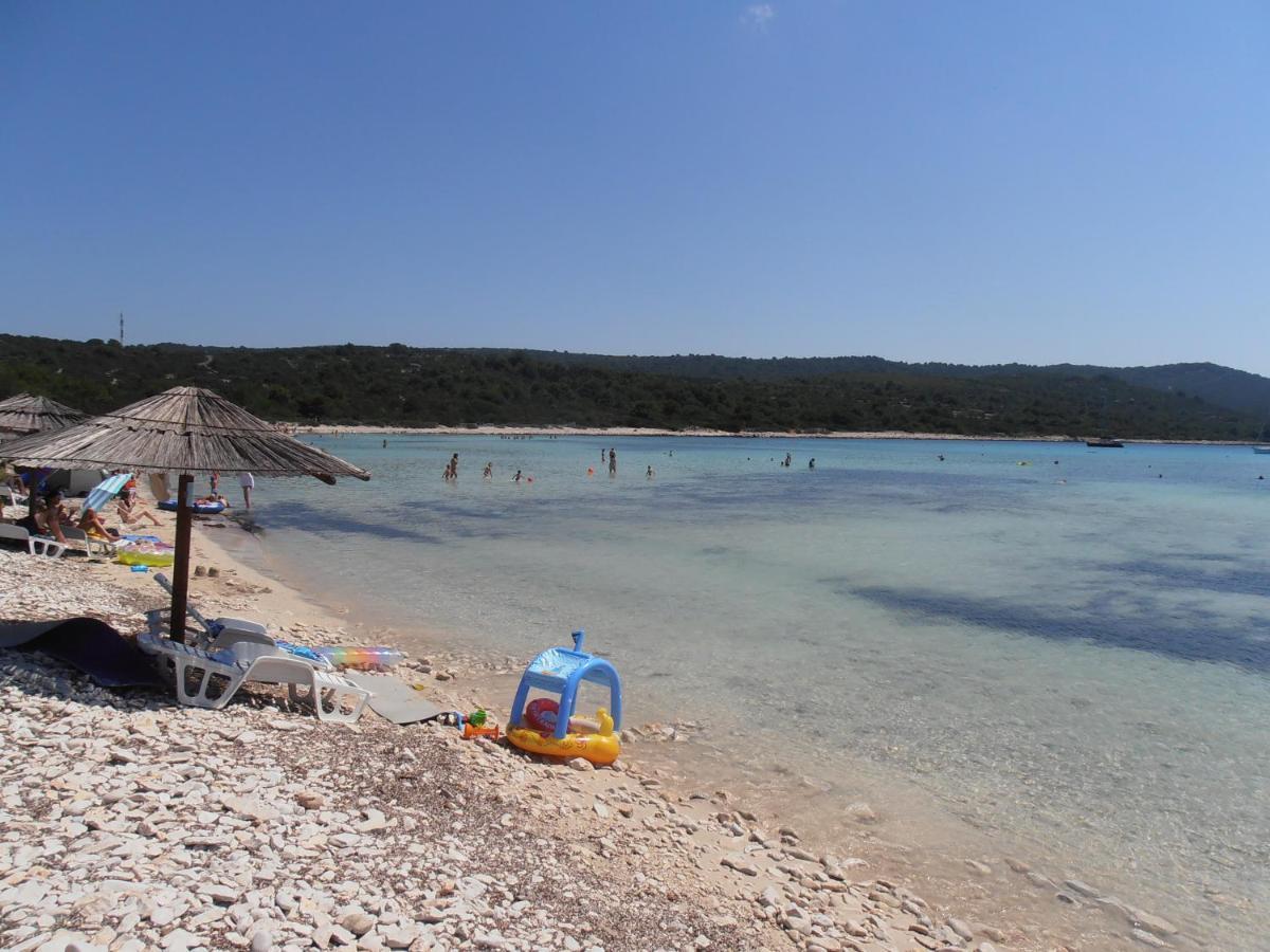 Vala Božava Exterior foto
